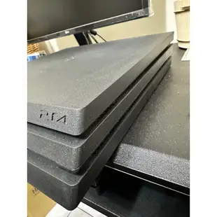 SONY PS4 PRO 1TB 主機