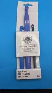 Loops and Threads set 3 Crochet hooks SIZE L P Q (8 mm 11.5 mm 16 mm)