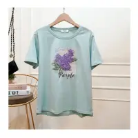 在飛比找momo購物網優惠-R.neTs 浪漫紫花卉工藝精品棉T恤