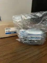 SMC SRH41110-02 Regulator NIB