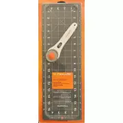 Fiskars two piece rotary cutting set rotary cutter and cutting board￼