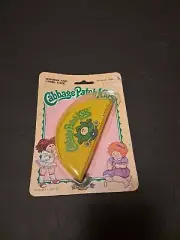 Vtg 1984 Cabbage Patch Kids Compact Mirror & Comb Set