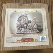 Grandeur Noel Christmas Nativity 2000 New Bethlehem Musical Snow Globe See Descr