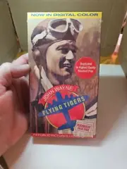 John Wayne Flying Tigers VHS Digital Color 101 Minutes Chance Surround Stereo VG