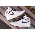 A MA MANIERE X AIR JORDAN 1 HIGH OG 米白酒紅色蛇紋 DO7097-100