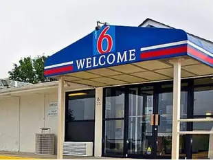 Motel 6 Hagerstown, MD