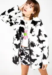 [dELiA*s by Dolls Kill] Animal Behavior Faux Fur Coat