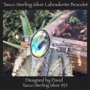 Taxco Sterling Silver 925 Bracelet Featuring a Natural Lively Labradorite Stone