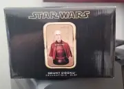 COUNT DOOKU Gentle Giant 2002 LIMITED EDITION NEW