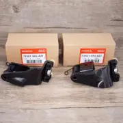 Pair of 1 Left Right Center Mount Sliding Door Rollers For 05-10 Honda Odyssey (for: Honda)