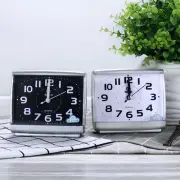 High Quality Simple Battery Operated Quartz Number Clock Alarm Clock Home Decor
