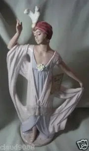 NADAL PORCELAIN MADE IN SPAIN "LUCIA LADY IN GOWN " N142646E MINT & REDUCED