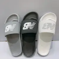 在飛比找蝦皮商城優惠-New Balance 男女款 黑 白 灰 D楦 情侶拖鞋 