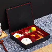 在飛比找Yahoo!奇摩拍賣優惠-新款中號常溫日式五格便當盒黑紅雙色壽司盒飯盒餐廳商務套餐盒快