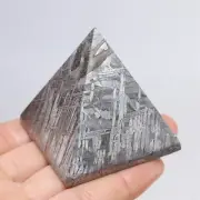 258g Muonionalusta meteorite，Meteorite pyramid, meteorite cone AB162