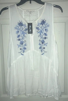 New MISS ME Floral Embroidery Sleeveless Peasant Top L White Blue NWT CUTE