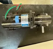 Leeson M1135041.00 Electric Motor 1/8 HP 500 Rpm 90 Volt DC VDC 34 Frame