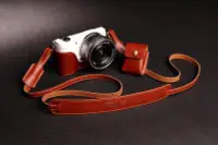 在飛比找Yahoo!奇摩拍賣優惠-TP-A5000 A5100 SONY 相機皮套 真皮 設計