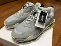 在飛比找Yahoo!奇摩拍賣優惠-Balenciaga Triple S 灰/螢光綠 size