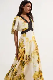 Pleated Floral Godet Pannell Woven Midi Dress