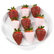 Love Bites Dipped Strawberries - 9 Fun Size Berries