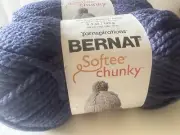 Bernat Softer chunky - 200 Grams Lot -faded Denim