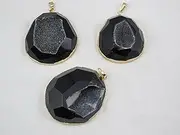[BRCbeads] Agate Pendant Natural Druzy Agate Black Color with Gold Bezel One Hook Set of 3 Mixed Shape