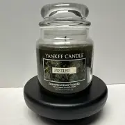 14.5 OZ YANKEE CANDLE Mistletoe Christmas Candle Retired Scent NEW w/ Box