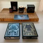 Owlcrate **SIGNED** Six of Crows Duology - Leigh Bardugo Crooked Kingdom Litjoy