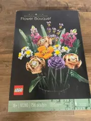 LEGO Flower Bouquet 10280 Building Kit Botanical Collection 756 pieces