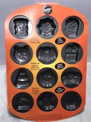 NEW Wilton Halloween Cookie Candy Molds Metal Baking Pan Spider Pumpkin Ghost