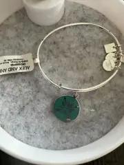 Alex and Ani WEAR FOR LOVE Arrows Of Friendship Charm Bracelet Bangle Silver New