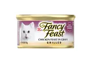 Fancy Feast Adult Grilled Wet Cat Food Chicken Feast in Gravy 24 x 85g