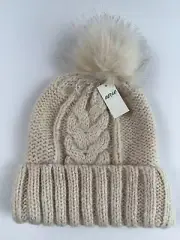 Aerie Unique Women Very Soft Stocking Hat with Pompom Ivory One Size NWT