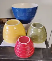 Ceramic Mixing Bowl Set of 4 Nesting NEW UNBRANDED BLUE,YELLOW,GREEN AND RED