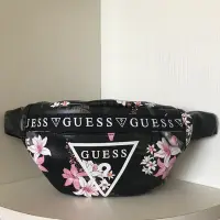 在飛比找Yahoo!奇摩拍賣優惠-新款GUESS包包Guess印花胸包腰包兩用款