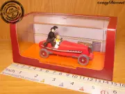 RED RACING CAR 1:43 TINTIN CIGARS OF PHARAOH VOITURE