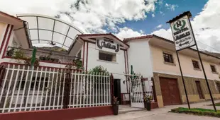 Hotel Los Laureles