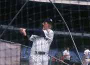 Graig Nettles New York Yankees swings at a pitch during batting pr- Old Photo