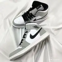 在飛比找蝦皮購物優惠-Nike Air Jordan 1 Mid Smoke Gr