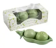 Two Peas in a Pod Ceramic Salt & Pepper Shaker NEW