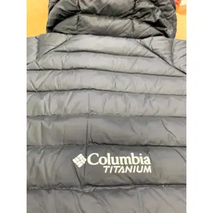 全新Columbia 哥倫比亞 男款-鈦 Omni-HEAT™3D鋁點熱能連帽羽絨外套 黑色