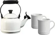 NEW in BOX Le Creuset DEMI KETTLE + 2 MUGS Enameled White