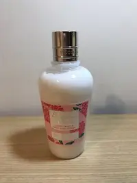 在飛比找Yahoo!奇摩拍賣優惠-L’Occitane 歐舒丹 牡丹清新柔膚露250ML 特價