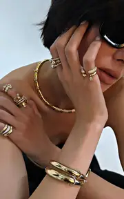 [Rainbow K] 18K Yellow Gold Diamond Tube Ring