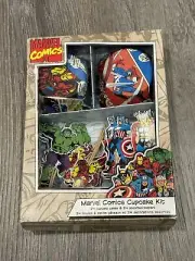 New Williams Sonoma Marvel Comics Cupcake Kit Cases & Toppers OC26