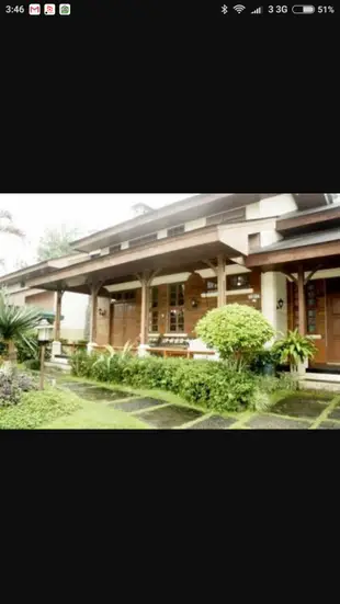 Homy & comfy villa kota bunga