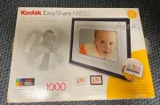 Kodak Easyshare M820 8-inch Digital Picture Frame