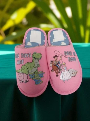 Toy Story Women’s Pink Slippers Size 3-4 Back in Town Disney Rex Alien Cloud |