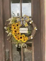 Sunflower Bumble Bee Door Wreath Wall Decoration handmade Handcrafted 18” Wreath